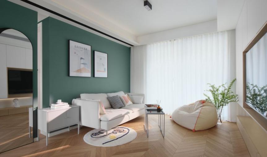 为热爱烘焙的女主人，打造对称大厨房，用清新绿色装点空间