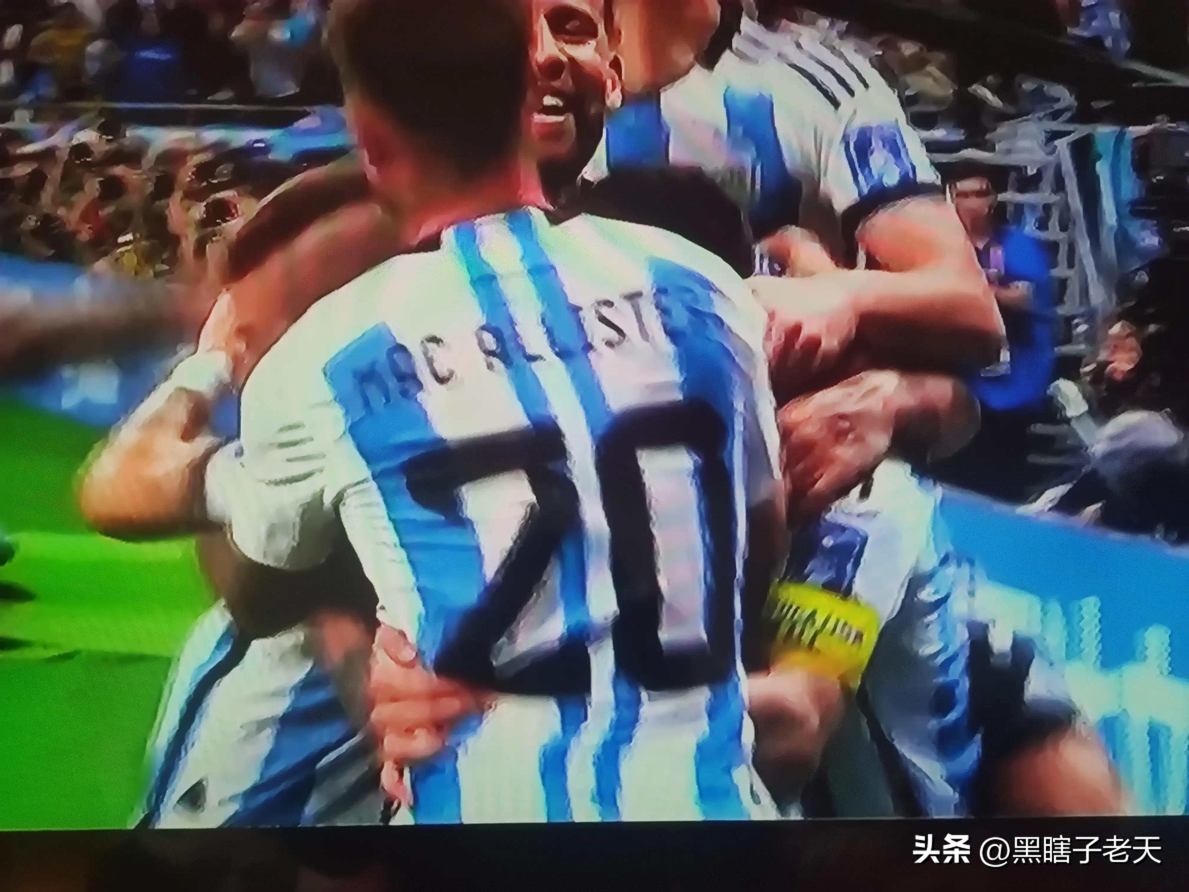 阿根廷对战荷兰梅西点球,阿根廷和荷兰赛后梅西的表现