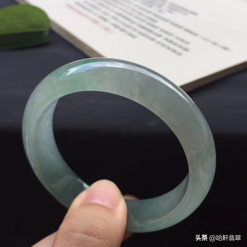 人人都能买得起的珠宝,好的油青种翡翠