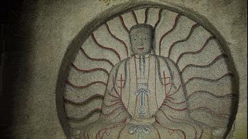 连续21年吊打厦门！这座疯狂“搞钱”的小城，藏着比三亚清净的海