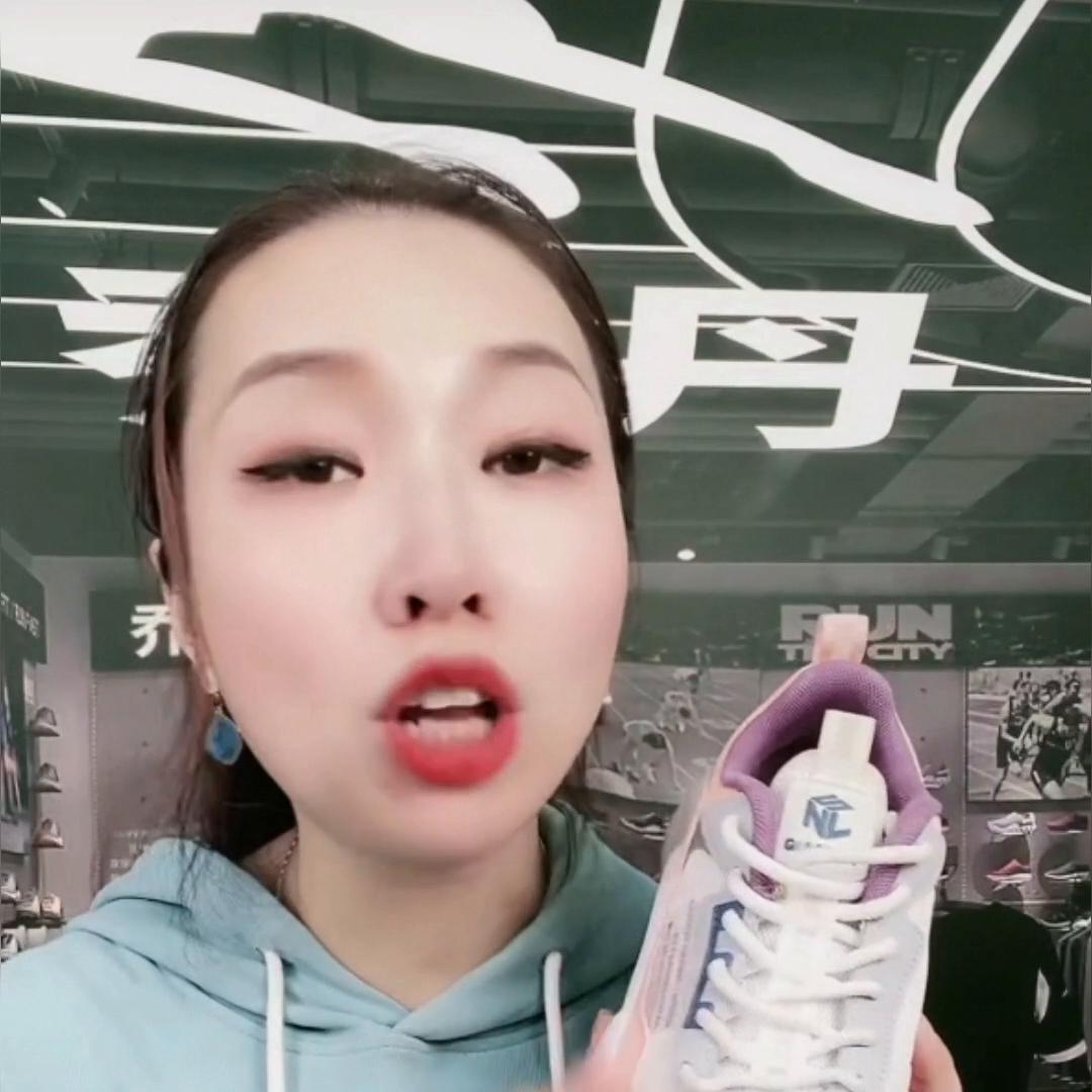 乔丹运动鞋女鞋夏季网面透气黑,乔丹运动鞋女鞋夏季网面