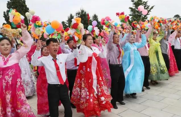 朝鲜人靠什么收入,朝鲜人月入几百元