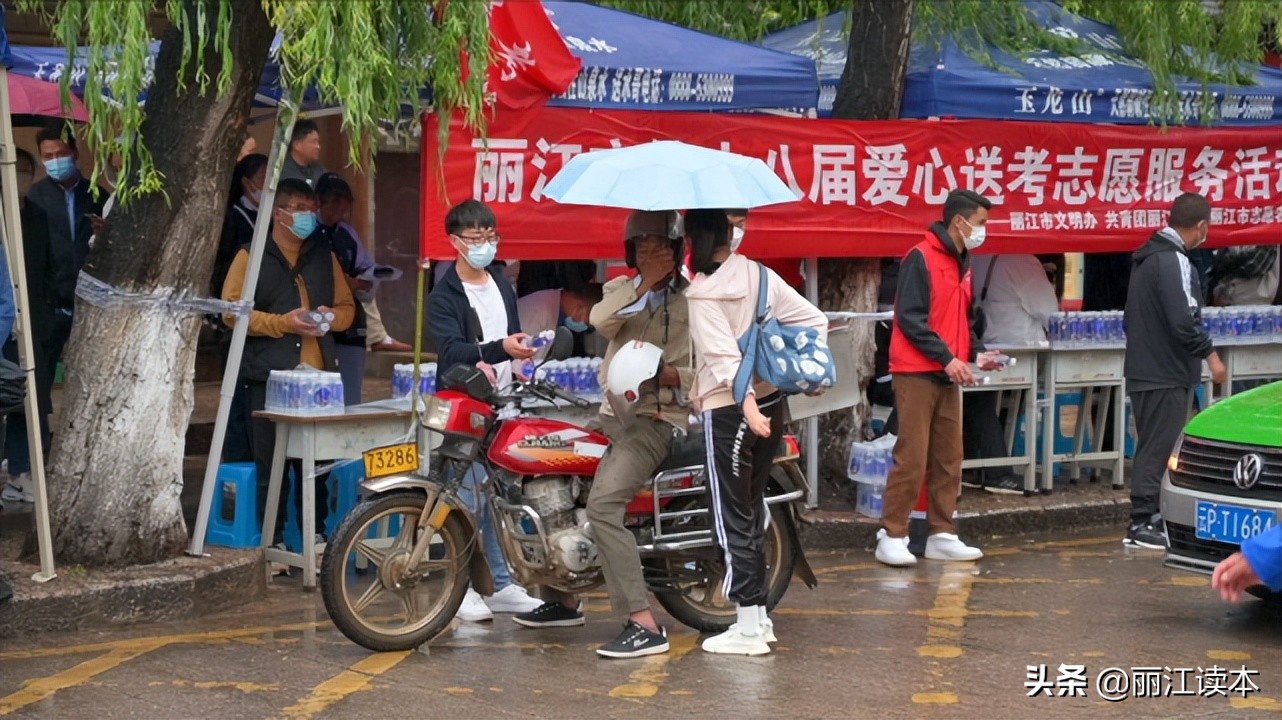 高考直击考场,直击2023高考现场走错考场