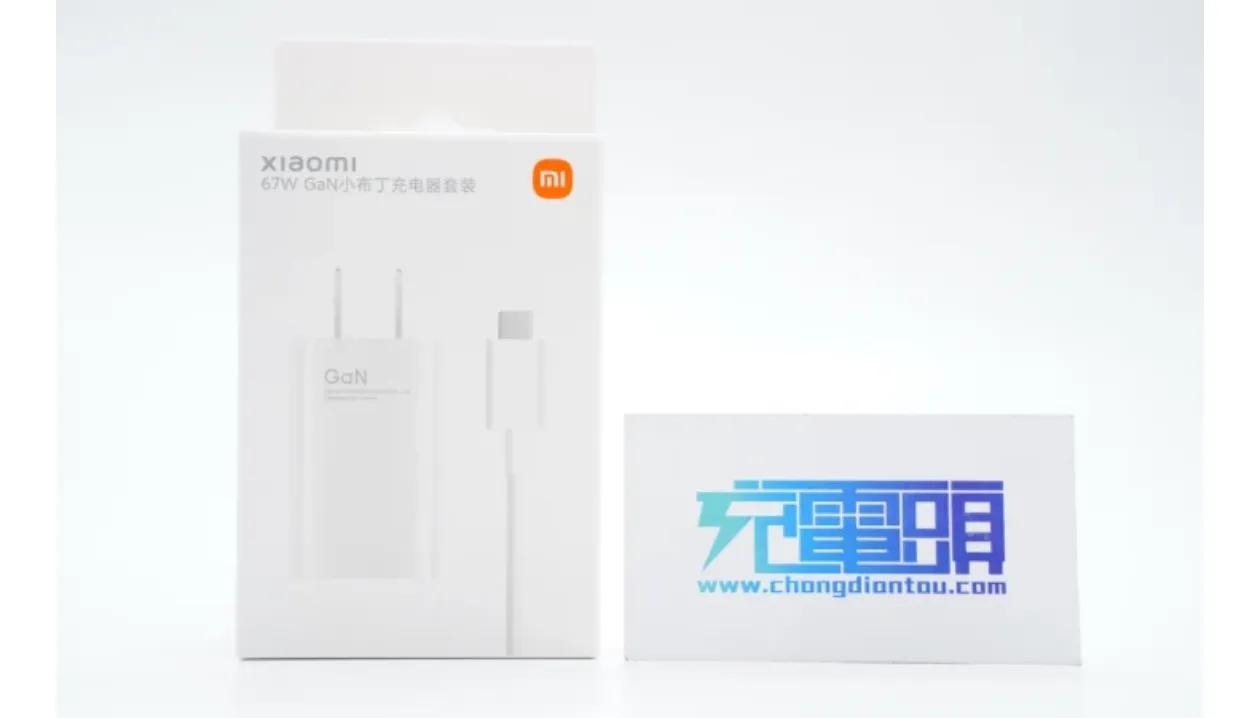 原装的充电器和手机型号一样么,原装充电器型号和手机型号一样吗