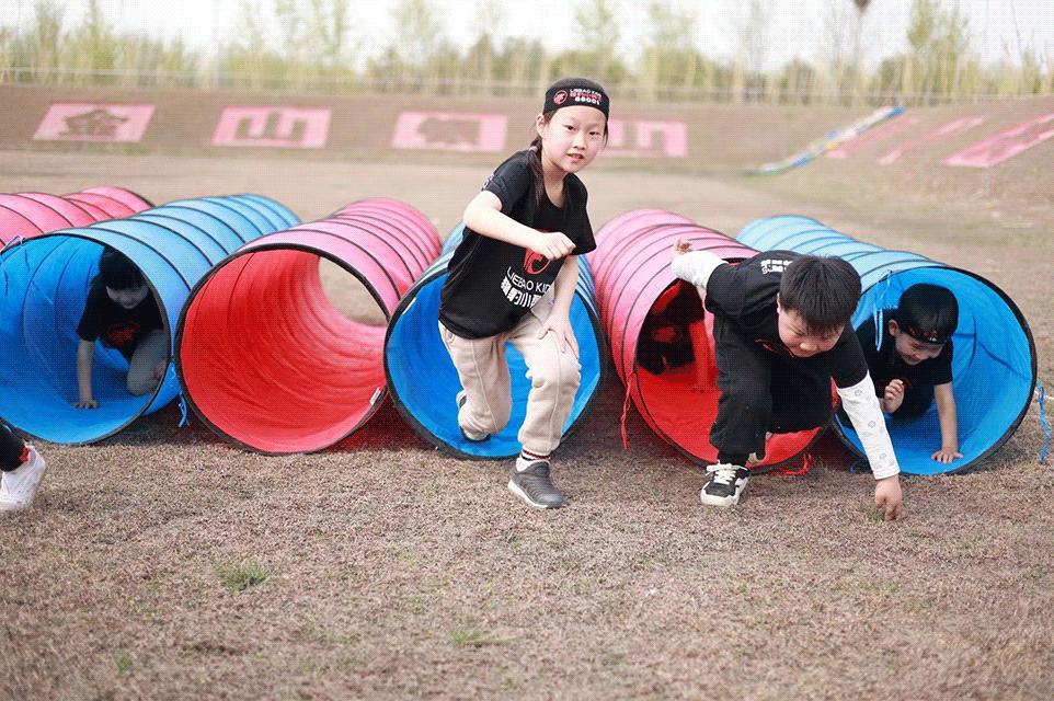 亲子越野赛关卡活动,亲子运动障碍赛