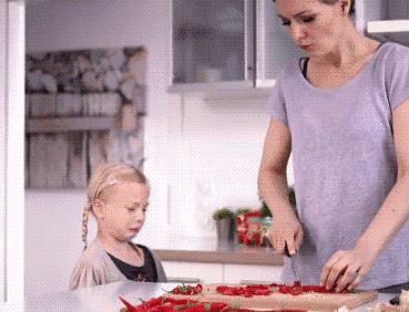 切辣椒后手指上的灼热感怎么解决,手上有辣椒灼痛感怎么消除