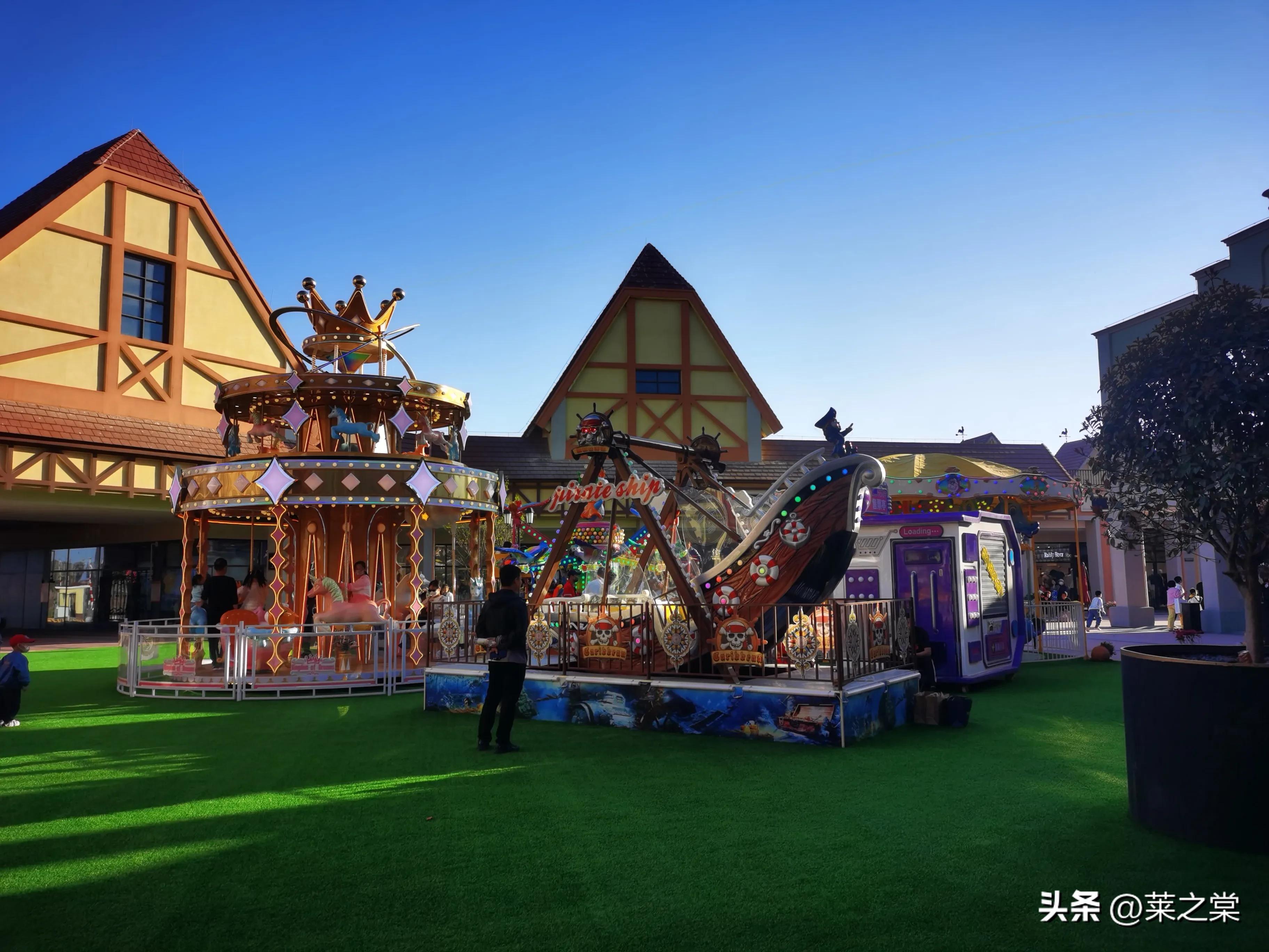 青岛的这家国际品牌卖场开业了,颇具国外风情