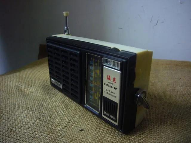 你可还记得黑白电视机上的彩色贴膜？回顾一些八九十年代生活用品