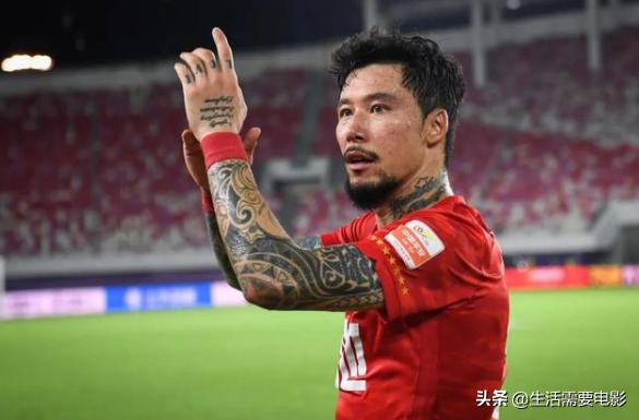 足球纹身禁止铲球,足球运动员不允许露纹身