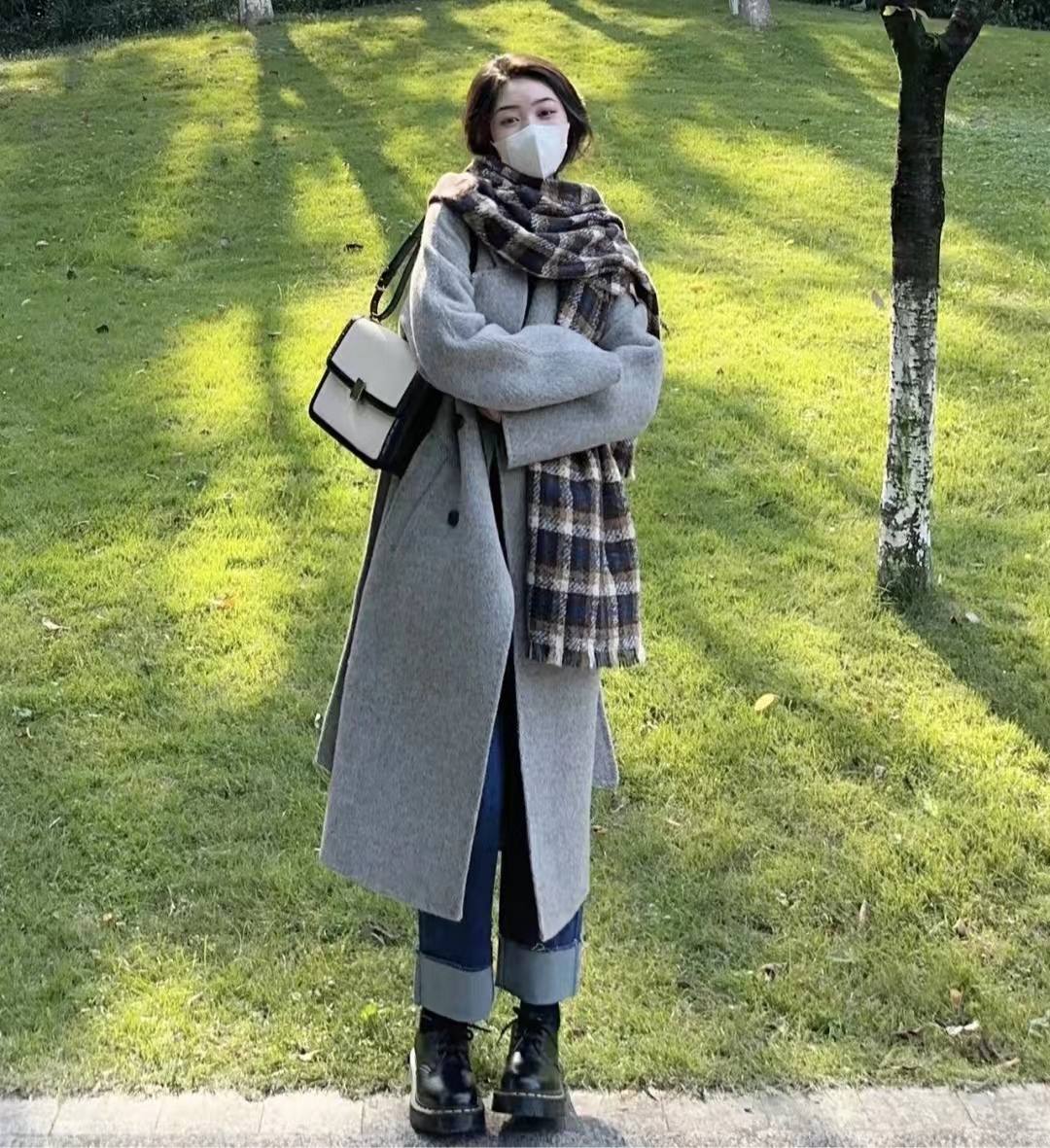 灰色大衣和黑色大衣哪个配jk好看,灰色双面羊绒牛角扣大衣小个子150