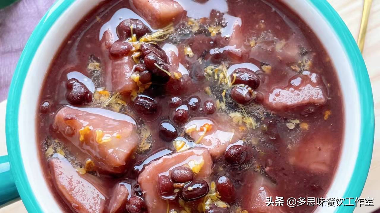 冬季做什么粥最好吃最营养,如何喝粥养生不妨在粥中加这些