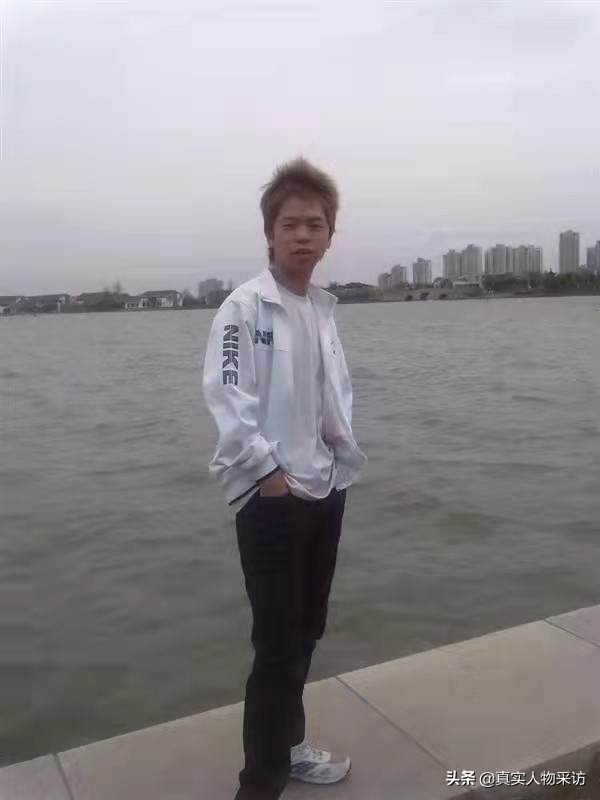 快递员一个月赚7000简单吗,快递员如何做到月入2万