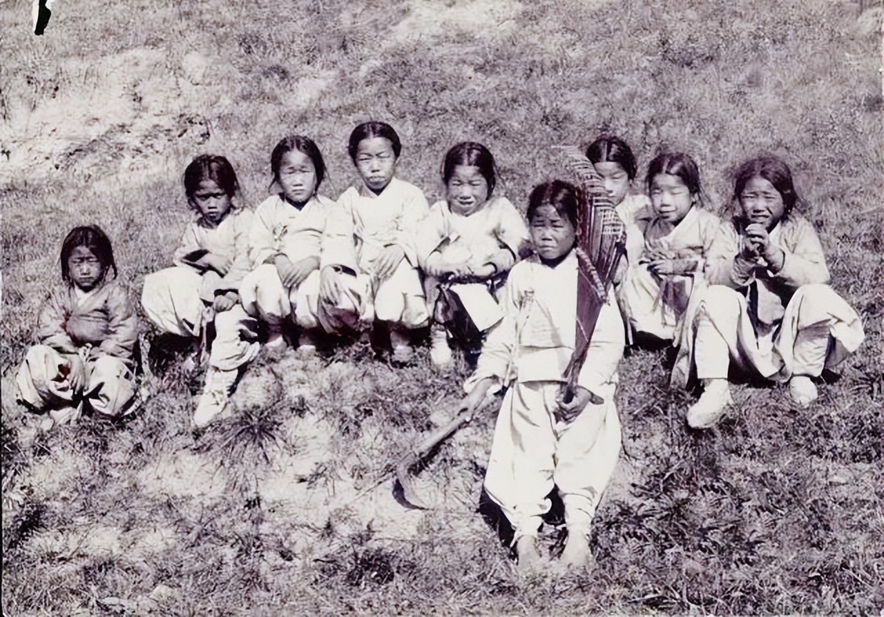 为什么中亚地区有大量朝鲜族人,有家而不能回的民族