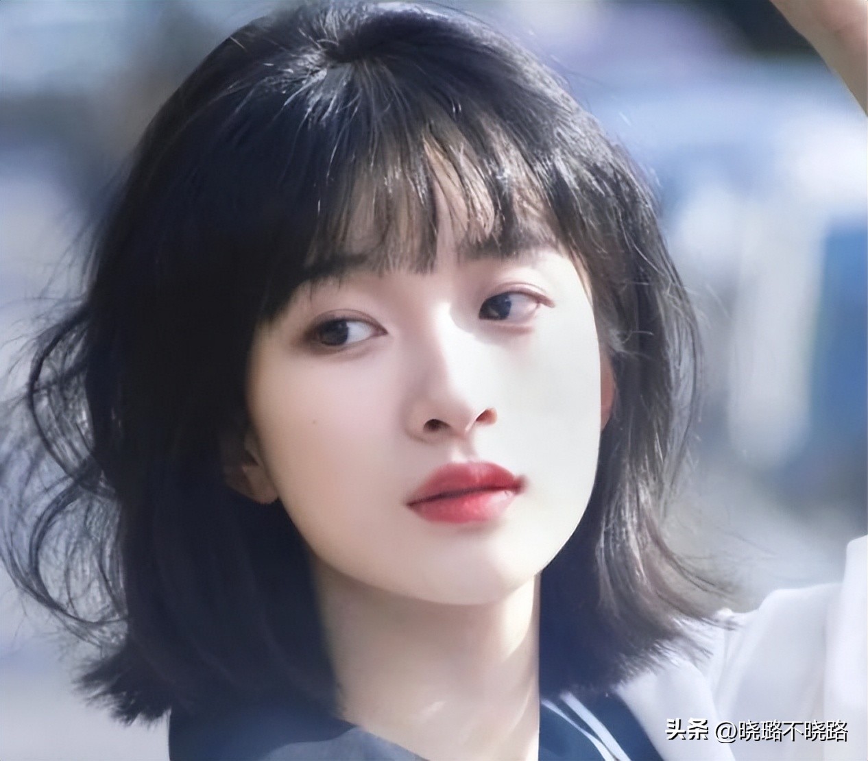 鱼尾发型中长发,鱼尾发型适合什么刘海女