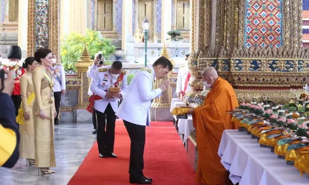 这么抓马?她消失的第8个月,家族变天了?