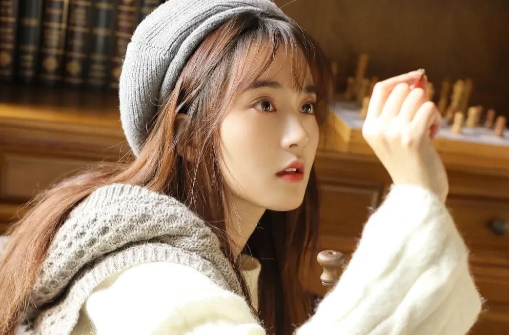 怎样跟女生聊天找话题大全,如何和女生聊天找话题大全