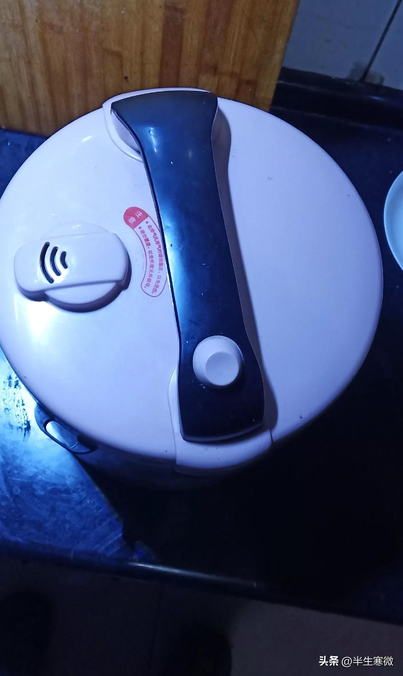 网购产品与实际对比,同样的产品网购比实体店便宜多少