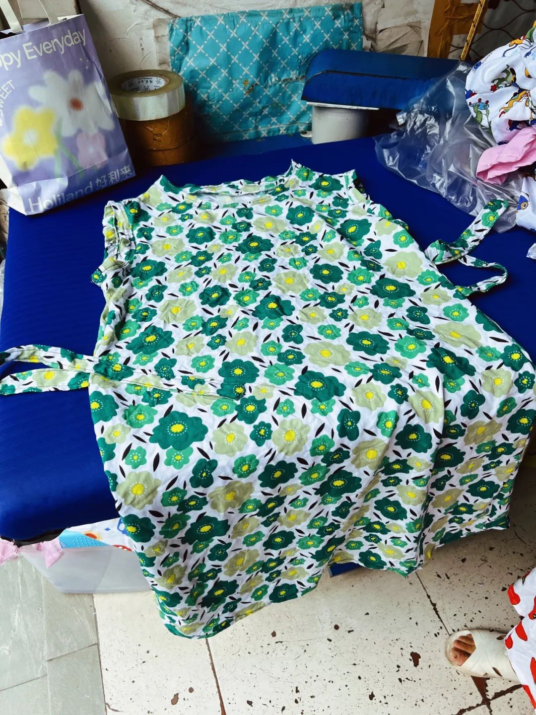 步行街缝纫店,街边缝纫店