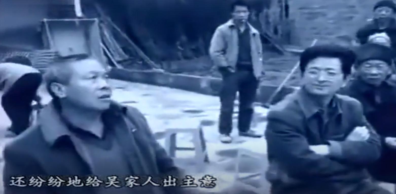 08年,河北女孩“瘫痪”卧床20年,姐姐安上监控后,戳穿多年*局骗**