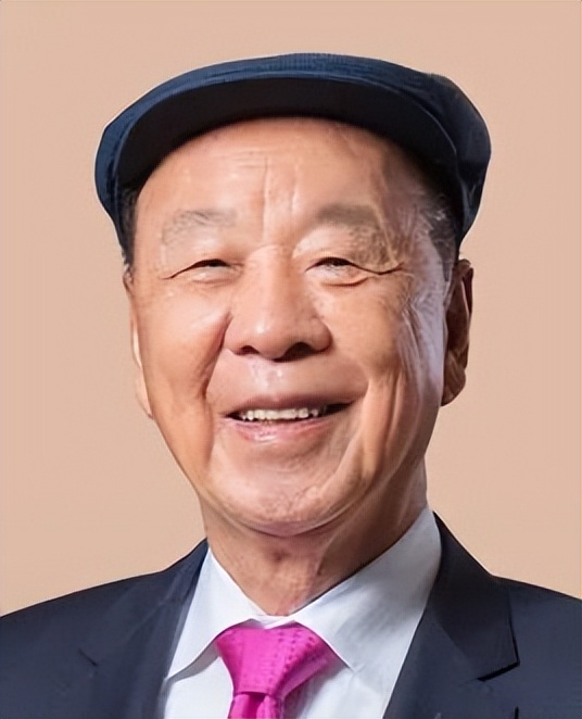 澳门赌王吕志和谈内地商人,澳门赌王和香港富豪谁最有钱