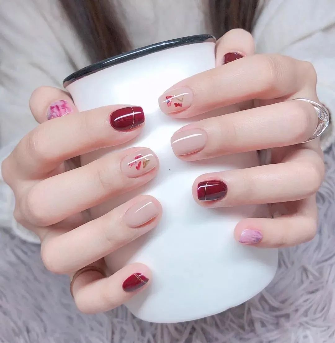 夏日美甲ins显白黄色法式美甲,又好看又超显白的美甲颜色