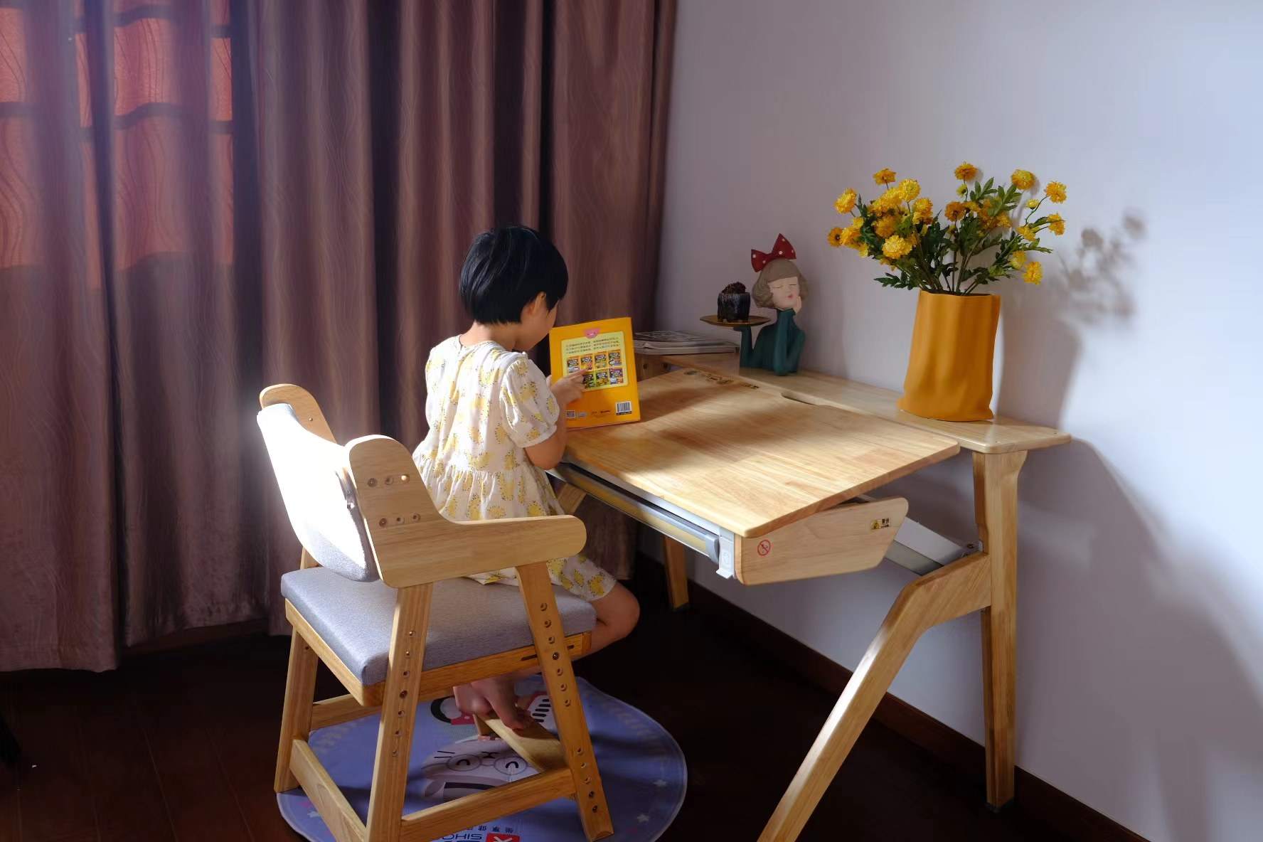 怎么选购学习桌椅,如何挑选学习桌椅品牌