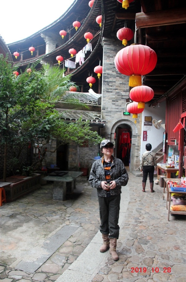 走进世界文化遗产之一福建永定客家土楼