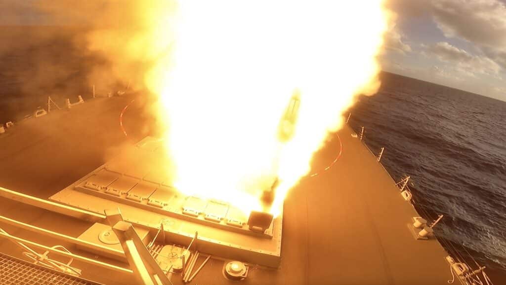 mk41垂直发射系统装反舰导弹吗,mk41垂直发射系统可以一坑四弹吗