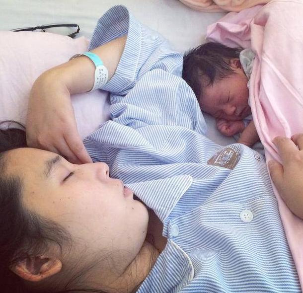 两个月宝宝体重不涨是奶水不足吗,奶不涨但是有奶阵是不是奶水不足