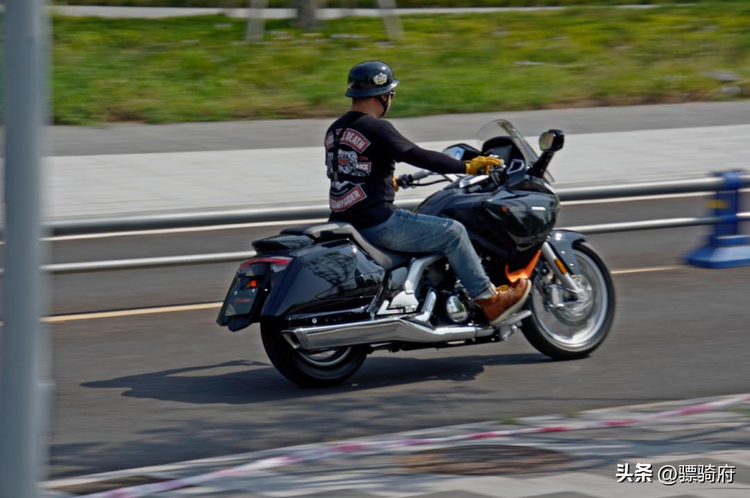 派方星舰3现车测评,派方机车星舰3有哪些亮点