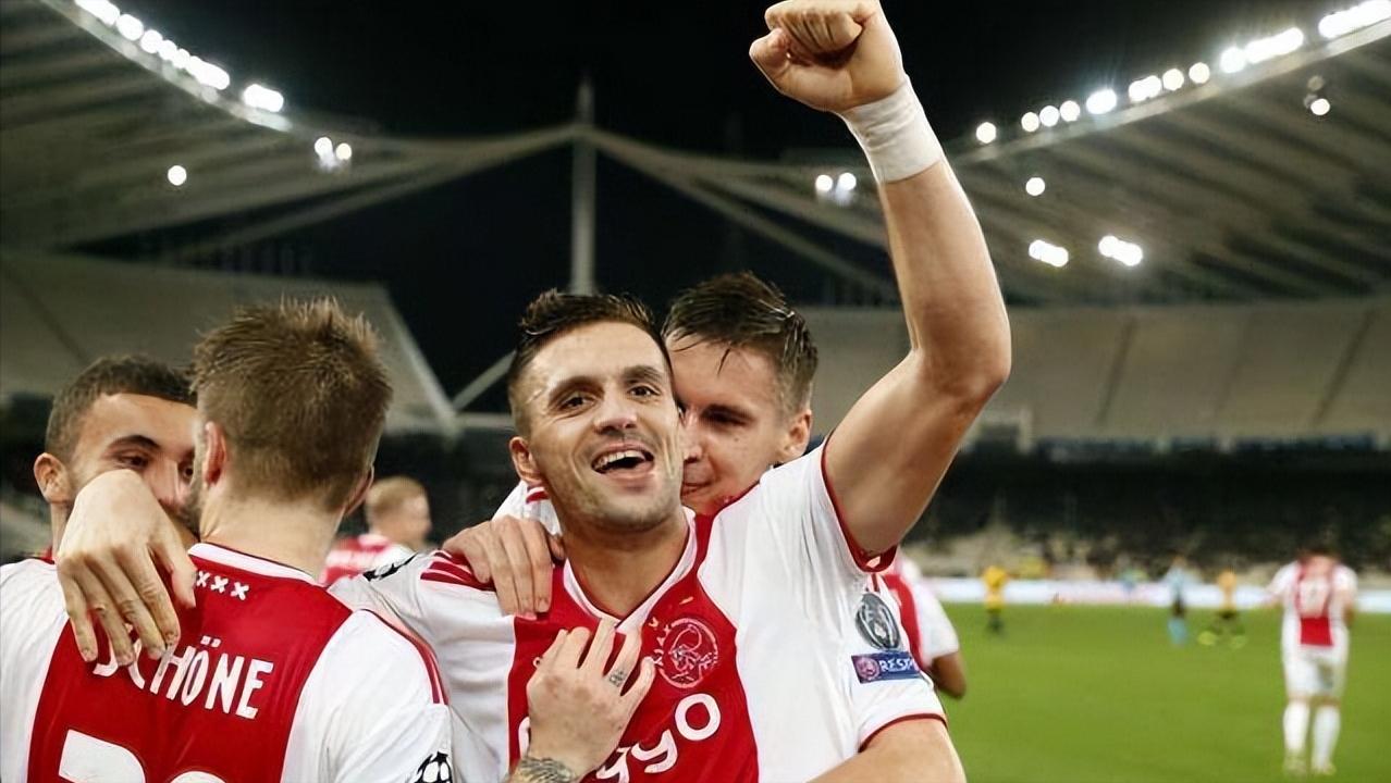 欧冠阿贾克斯vs利物浦,欧冠杯阿贾克斯对阵巴萨