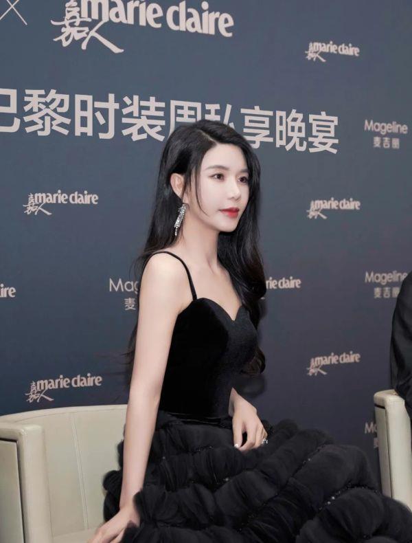 巴黎漫步爱马仕丝巾,巴黎市区漫步