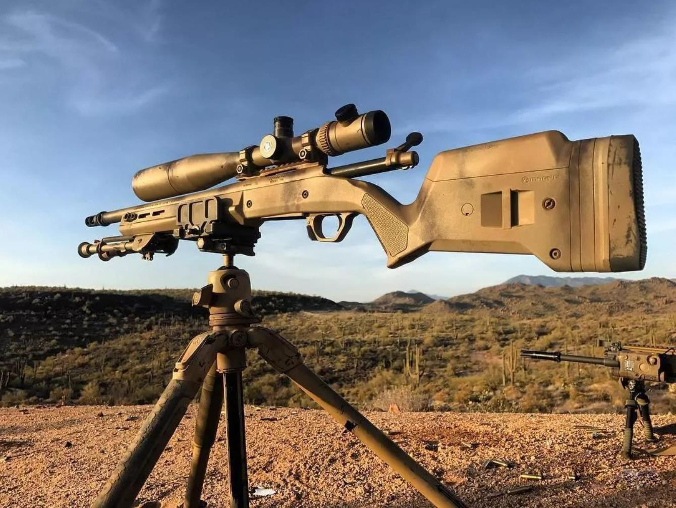 美军现役狙击枪巴雷特,巴雷特m107a1是反器材步枪吗