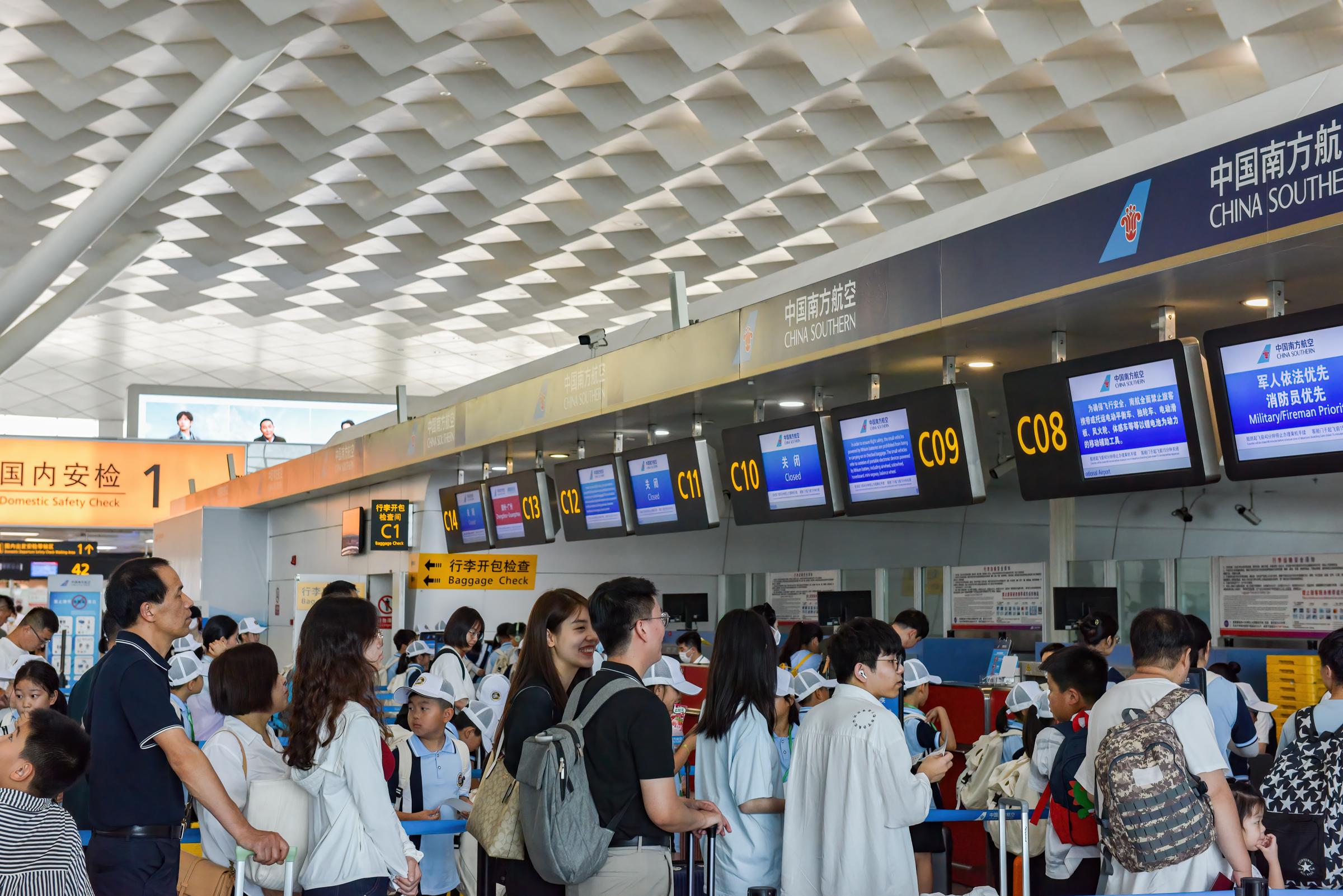 南航新增郑州-海拉尔航线，加密郑州-包头、大连热点航班