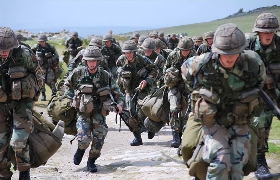 冰岛到底有多奇葩,冰岛为何只有37万人口