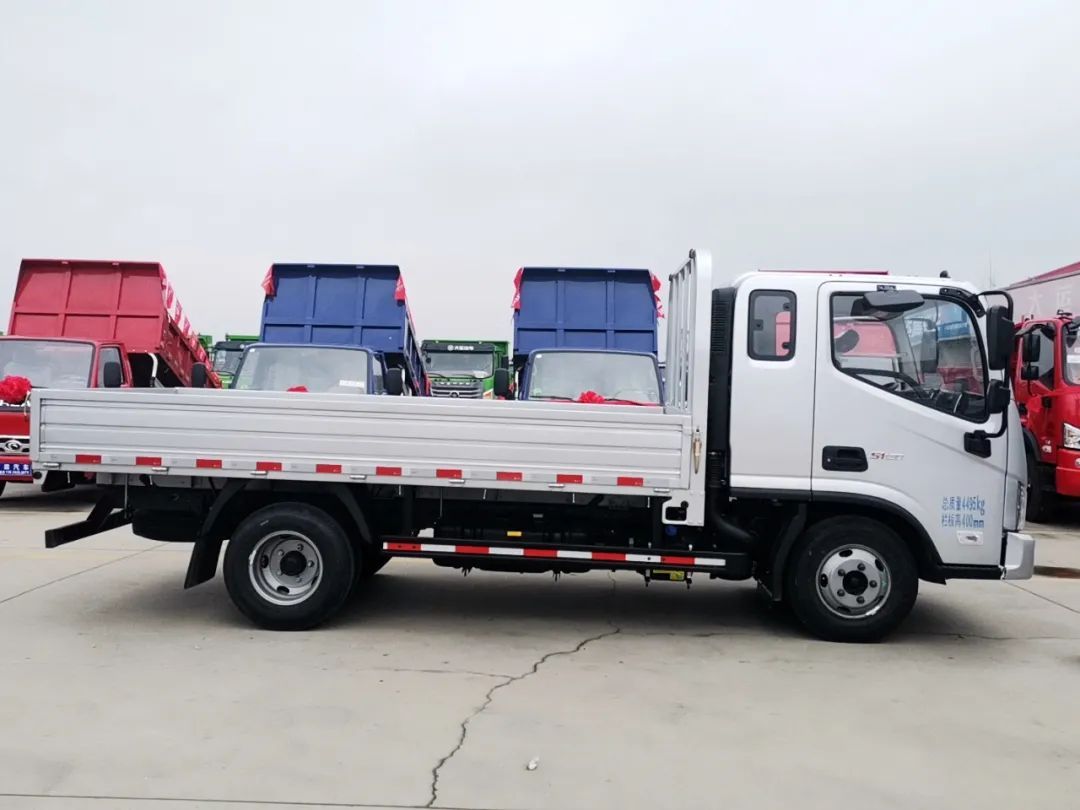 十堰龙信二手车市场雅阁,十堰龙信国际汽车城二手车直播