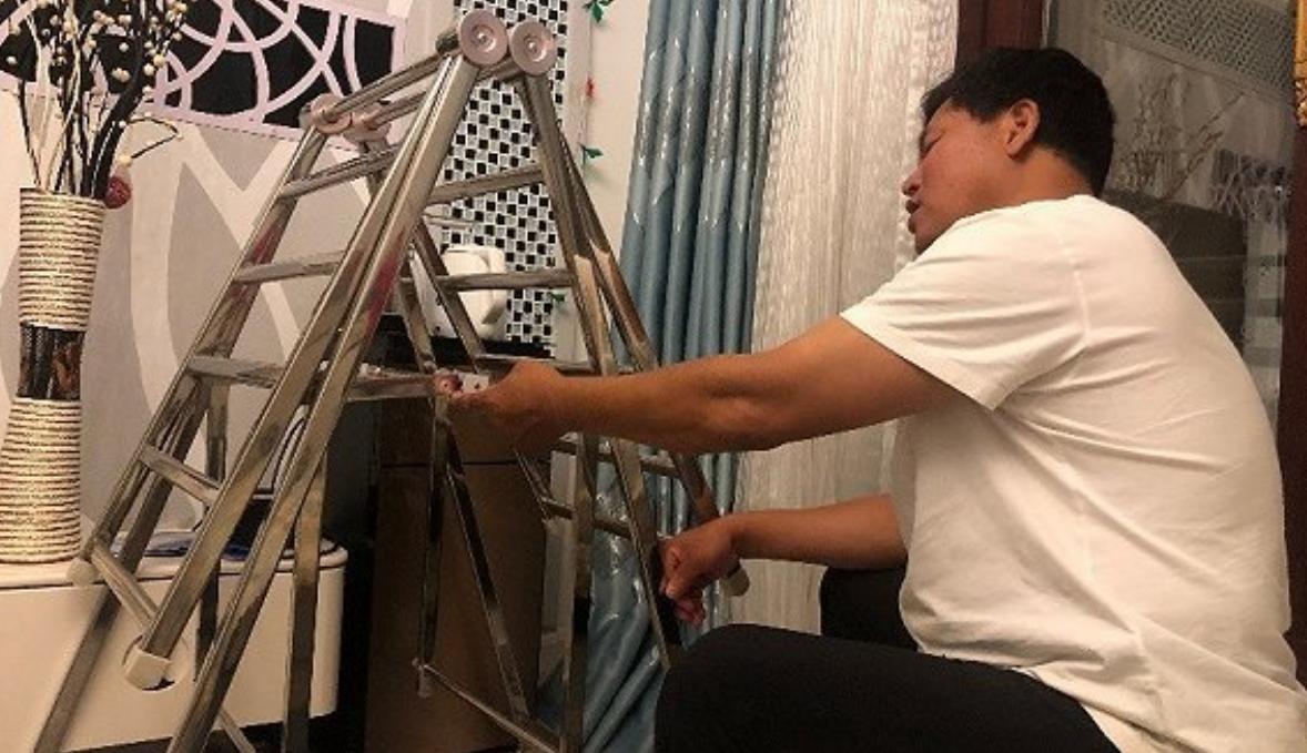 他蹲监26年获赔460万，花百万娶小22岁娇妻后，又闪离：她太图钱