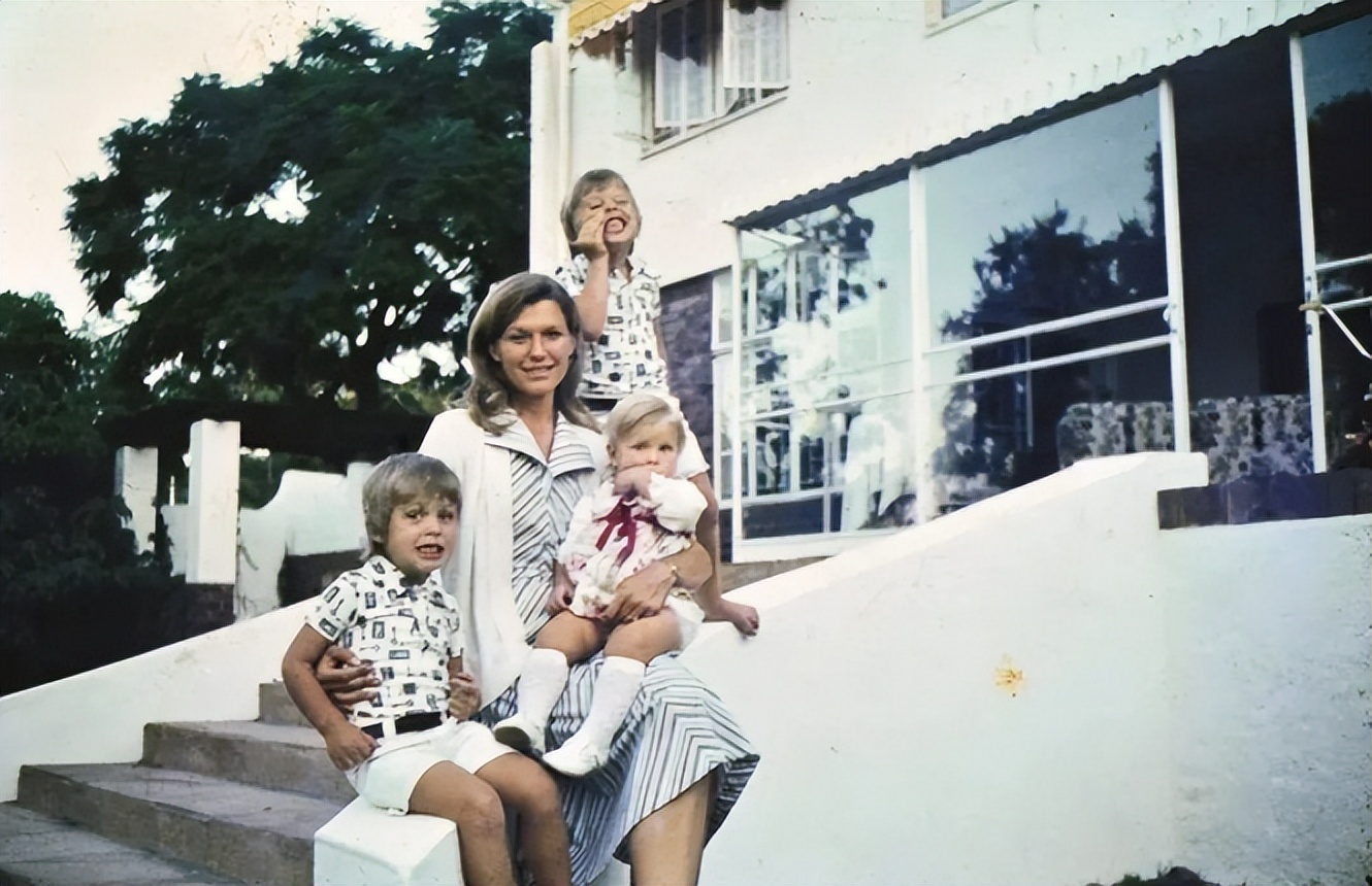 硬核妈妈梅姨,硬核母亲梅耶马斯克