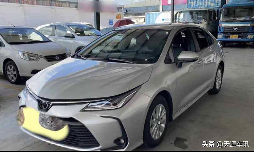 价格实惠保值省油耐用丰田卡罗拉,现在老款丰田卡罗拉值得购买吗