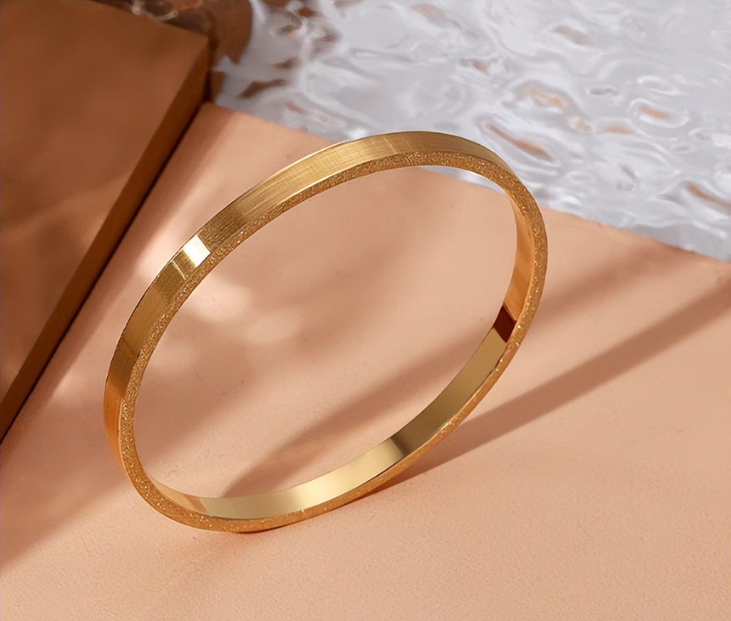 戴什么黄金能有财运,戴黄金手镯对身体有什么好处