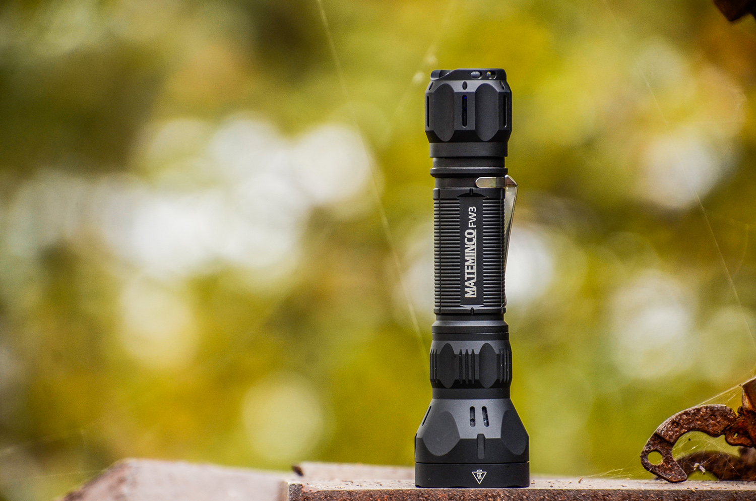 迈特明酷fw3白激光手电,迈特明酷虎头2号手电10000流明