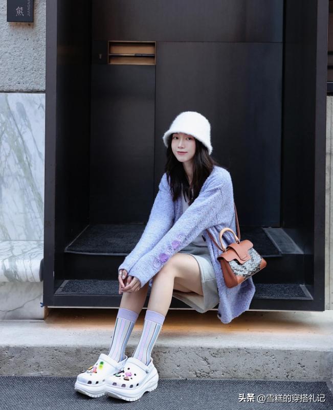 女人不管差不差钱，尽量少穿这3双“邋遢鞋”，看着廉价掉档次