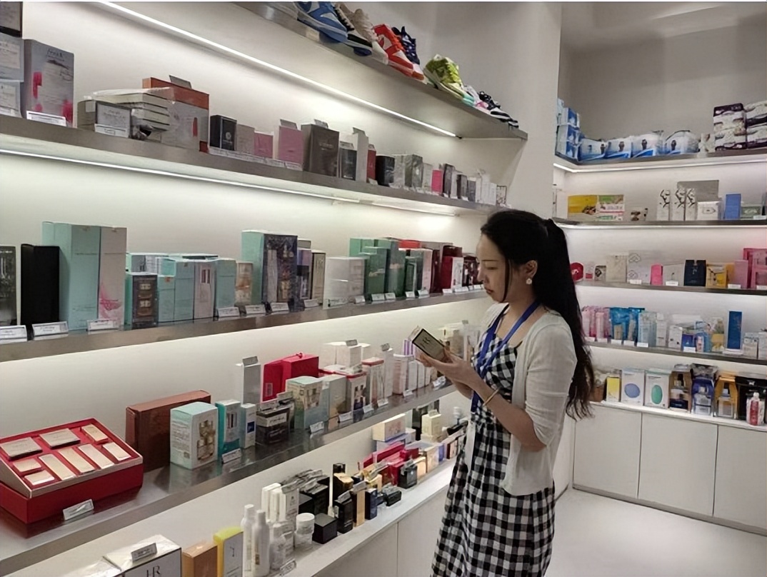 市场监管局化妆品日常监管总结,市场监管局化妆品工作部署及培训