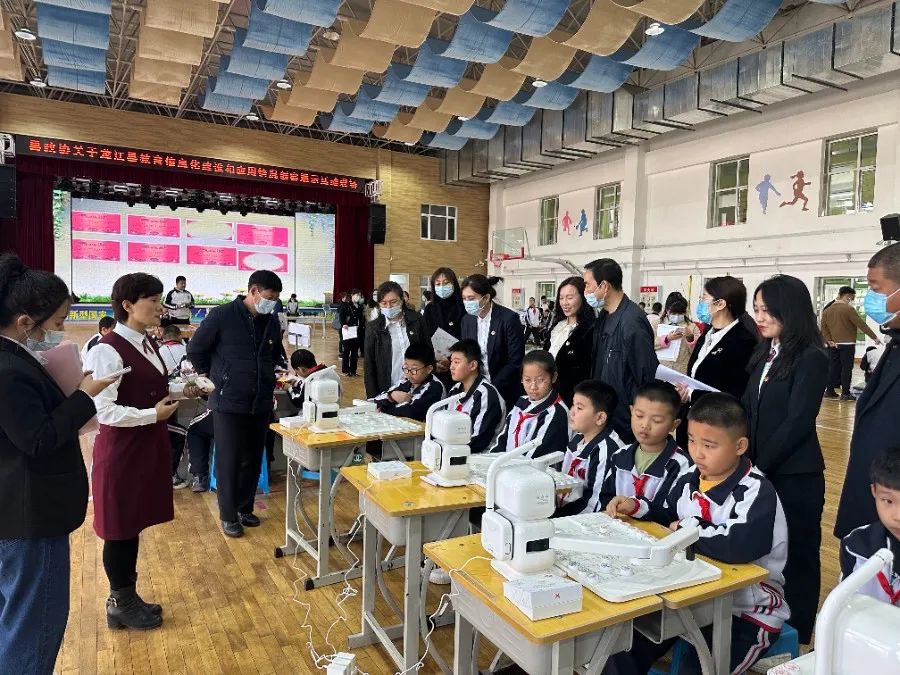 加强教育信息化,加强信息化建设提高管理质量