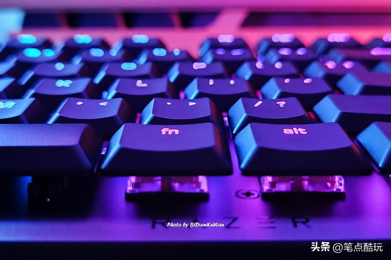 雷蛇噬魂金蝎v2紫轴无线版,雷蛇噬魂金蝎v2有线键盘膜