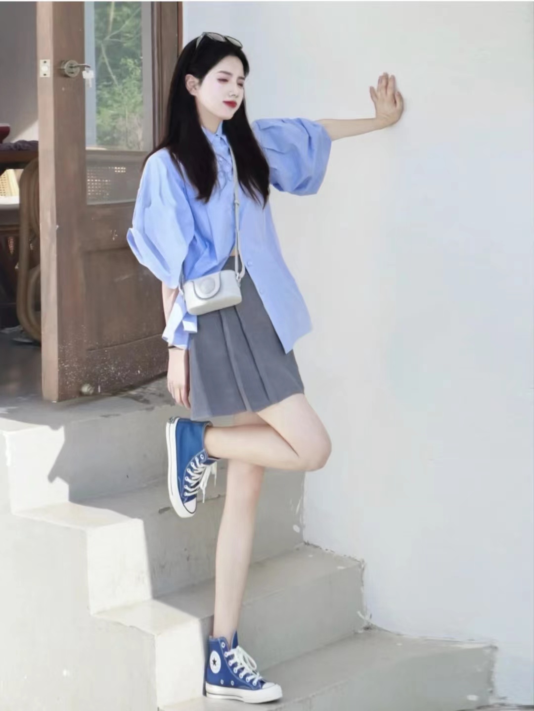 短款百褶短裙的10种搭配方法冬季,灰色短款百褶半身裙怎么搭配上衣