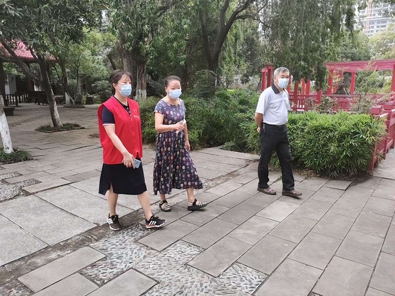 同心战役共铸爱与责任,同心战疫爱心捐赠暖人心