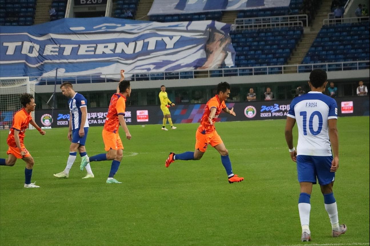 崔康熙三拳庆祝原视频,崔康熙首秀