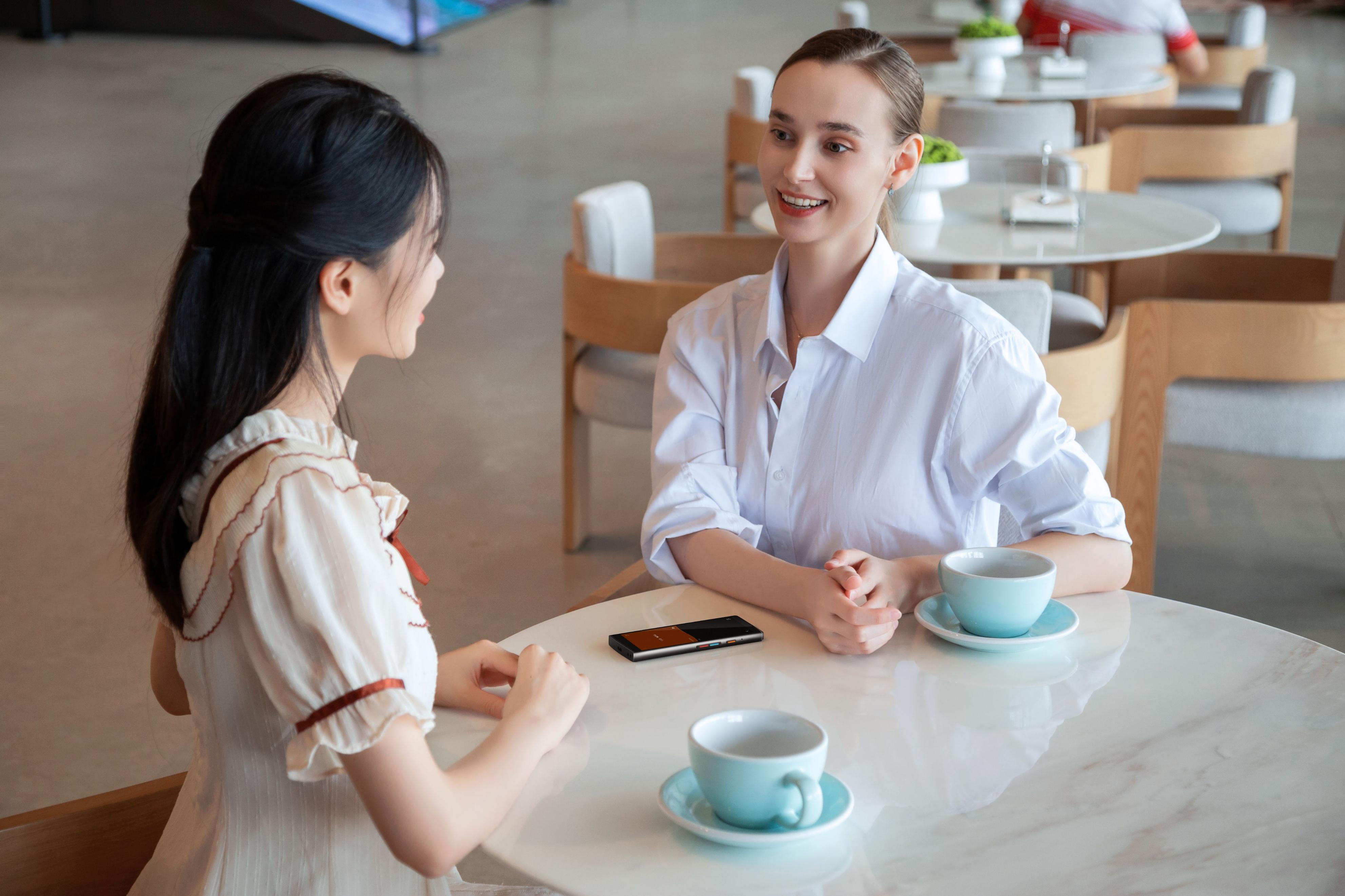 讯飞翻译机同声翻译视频,讯飞翻译机翻译乌克兰语