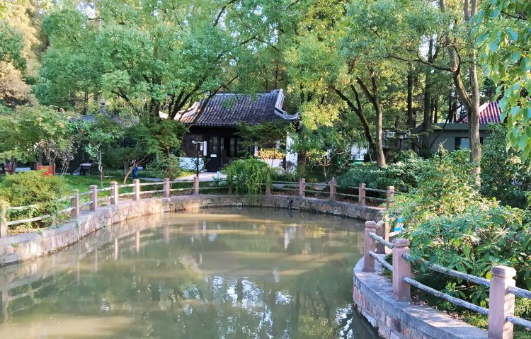 上海老街复古一条街风景,上海一条落魄的老街